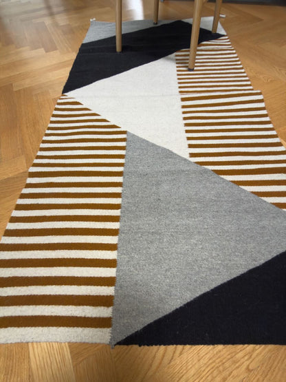 Geometric Gray