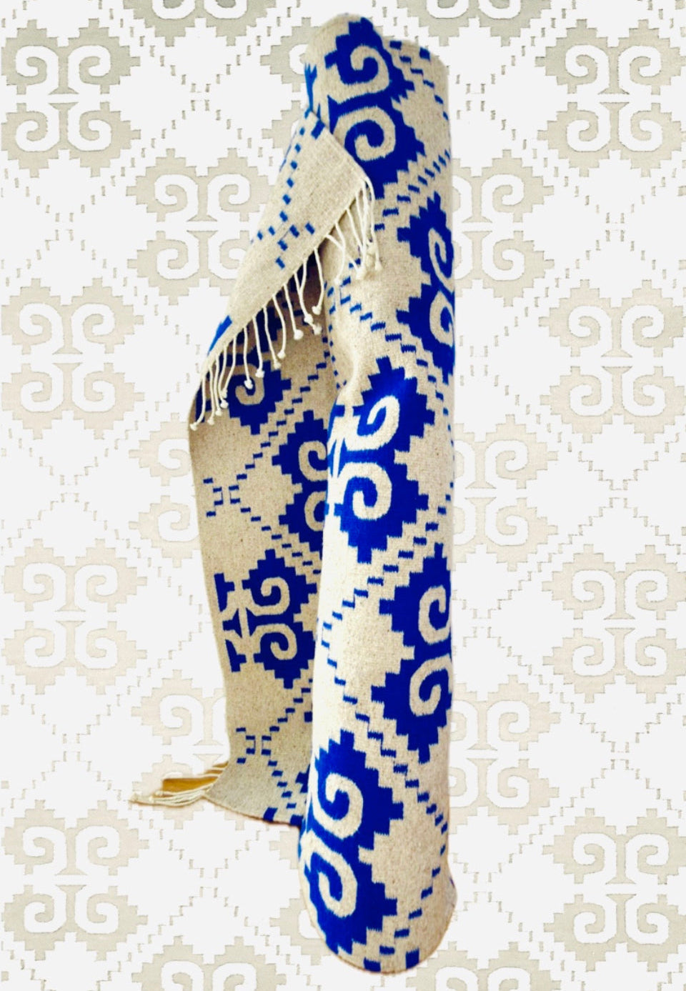 Handmade wool rug using natural and Indigo dyed wool. made by hand by Zapotec in Oaxaca, Mexico